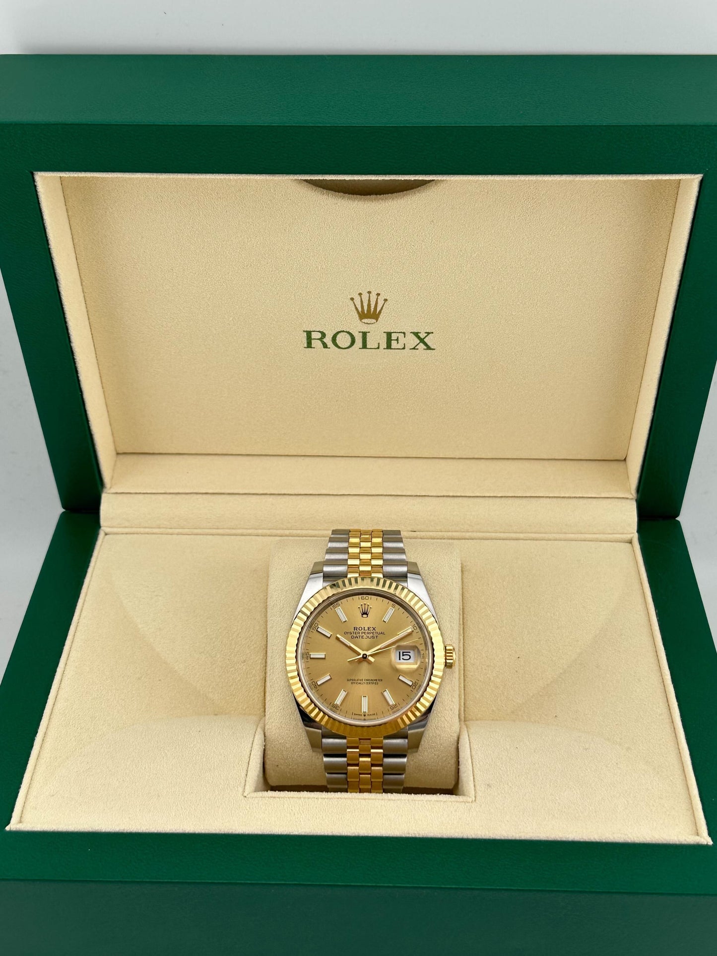 2025 Watch Datejust 126333 Yellow Gold Stainless Steel Champagne Dial Jubilee (2022)