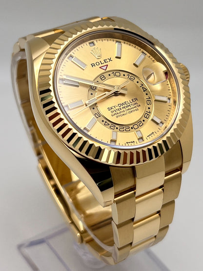 2025 Watch Sky-Dweller 326938 Yellow Gold Champagne Dial